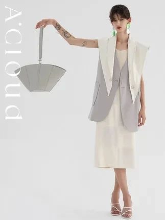 有哪些时髦的小众包包,小众且高级的包包推荐一款多用包