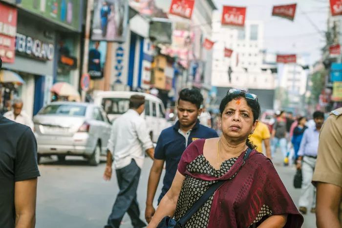 印度加尔各答地铁列车,印度火车站加尔各答