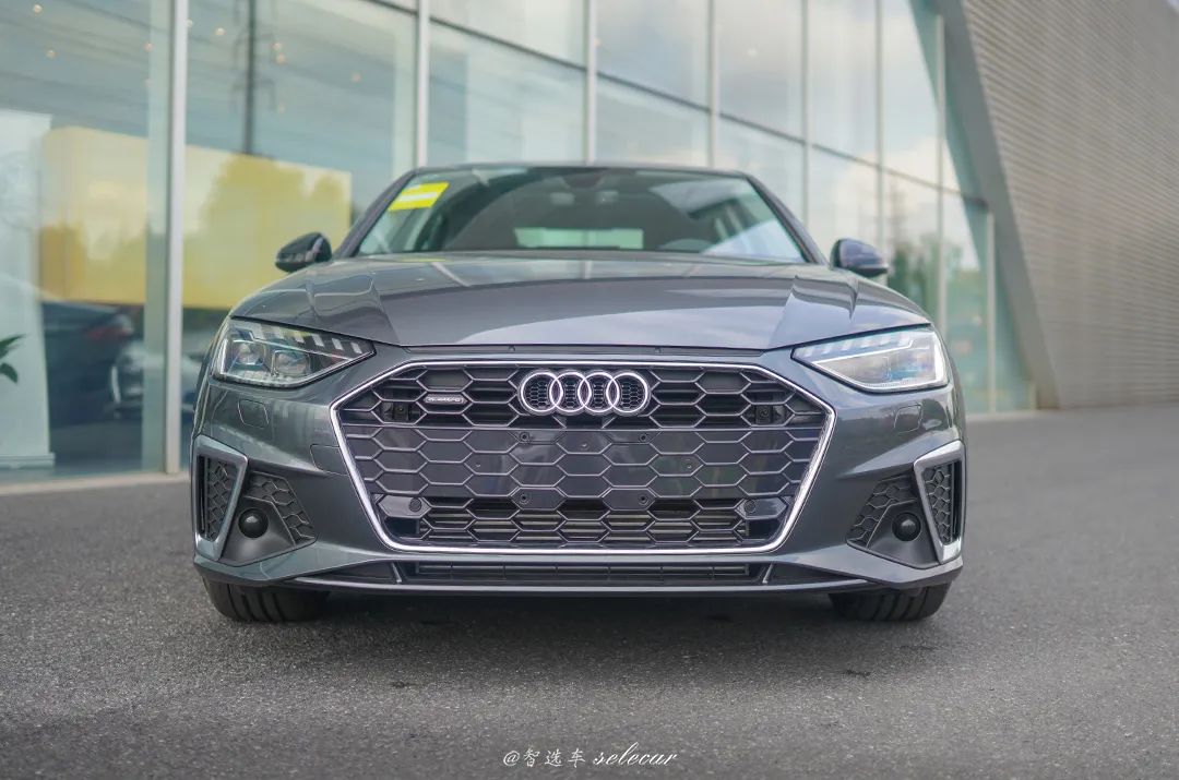 全方位升级的全新奥迪a4l上市,售价超40万2019款奥迪a4l顶配概览