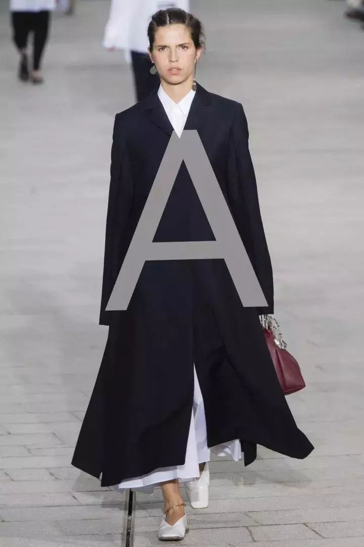 购买貂皮大衣,最推荐的大衣品牌