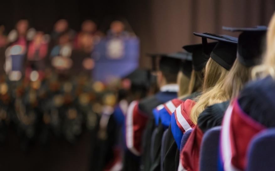 留学生回国后会学历歧视吗,留学生回国就业都很惨吗