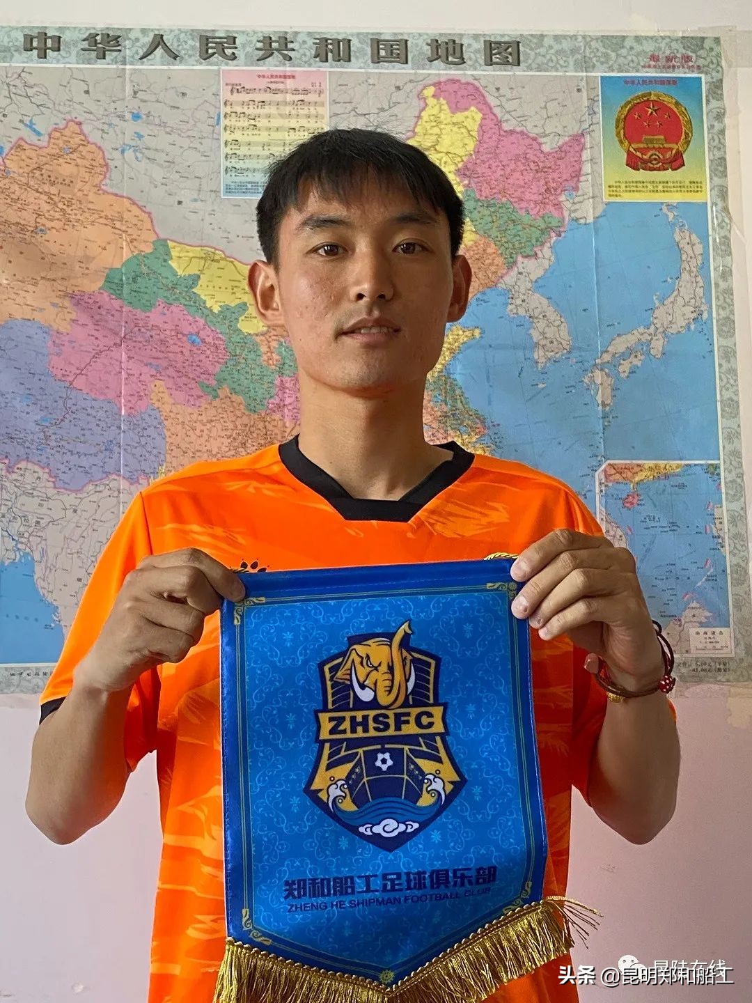 官宣|刘一江租借加盟昆明郑和船工足球俱乐部