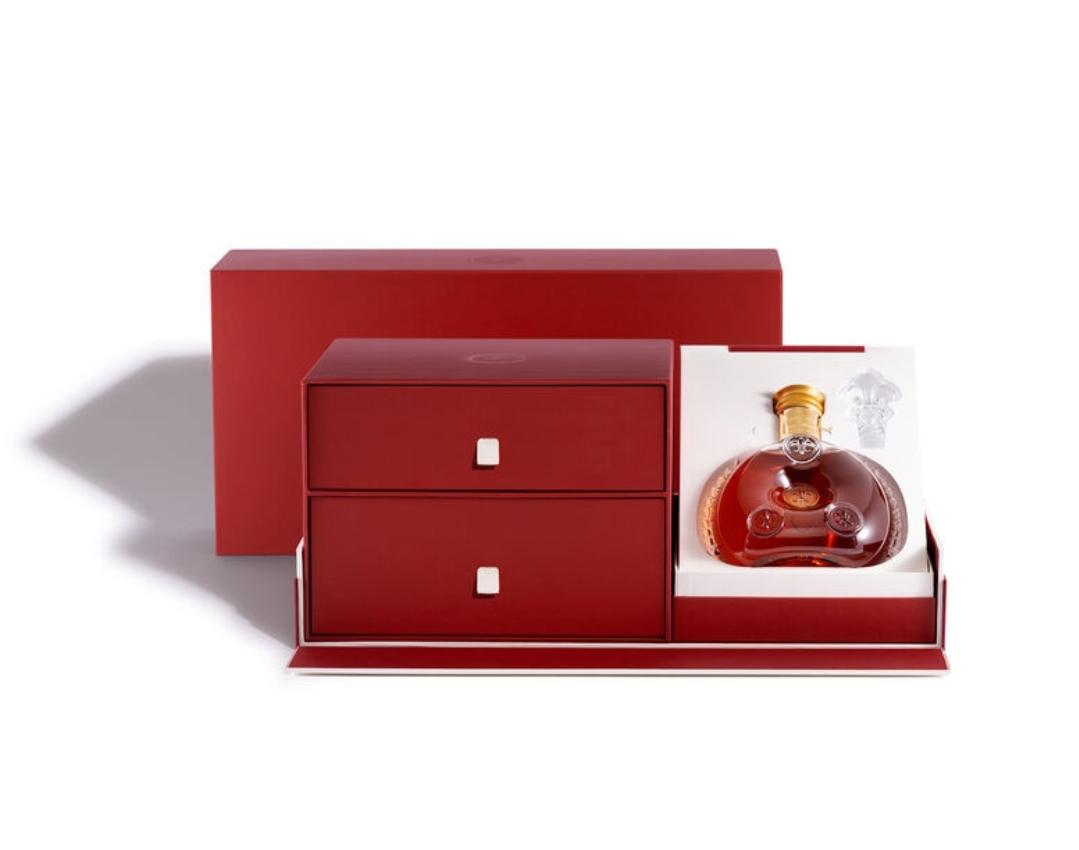 在酒吧一晚上可以赚多少钱,酒吧一晚上消费多少钱