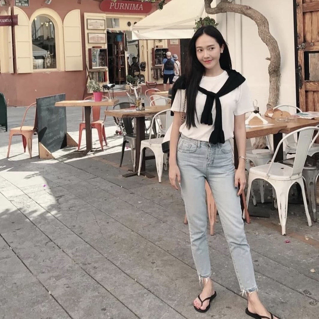 夏季针织开衫穿搭技巧视频,宽松慵懒风针织中长款开衫搭配