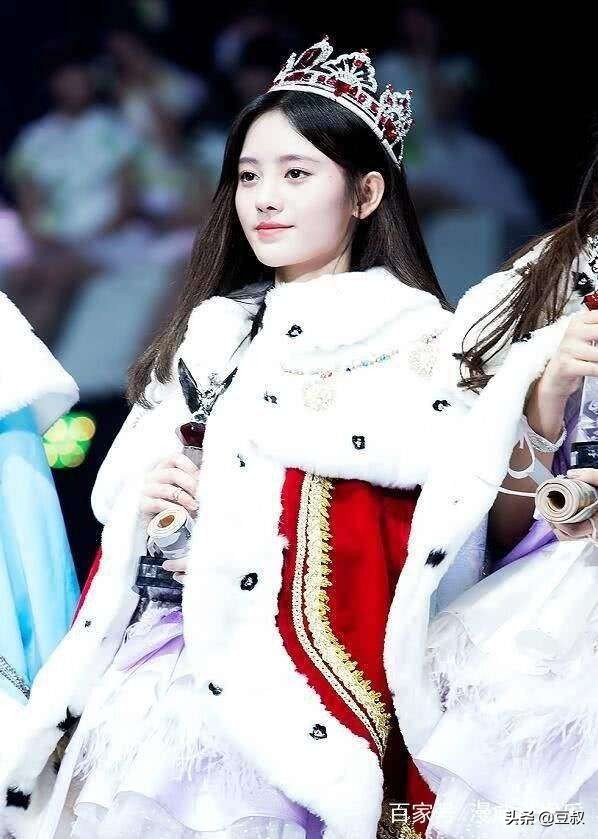 鞠婧祎被网友说初中学历,鞠婧祎以几百分考上的大学