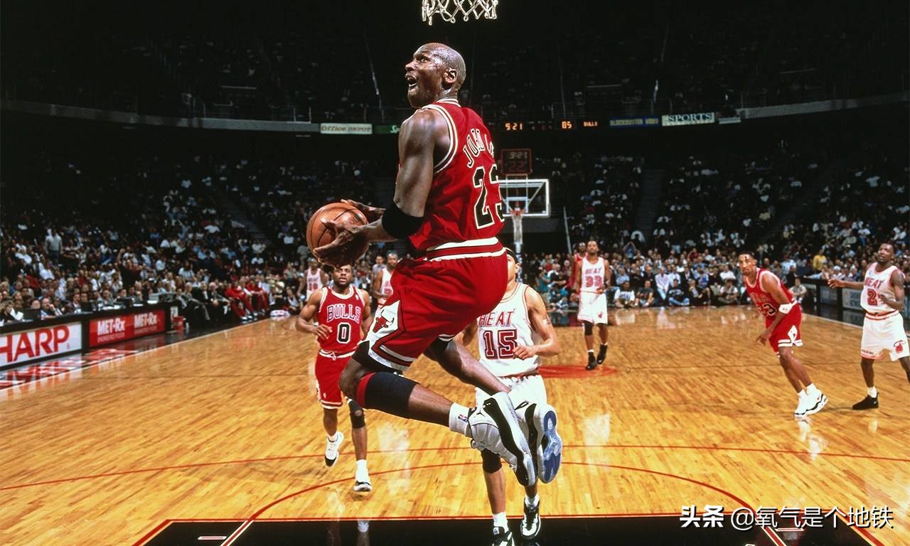 詹姆斯成为历史得分王的球鞋,詹姆斯是不是耐克第一大腕