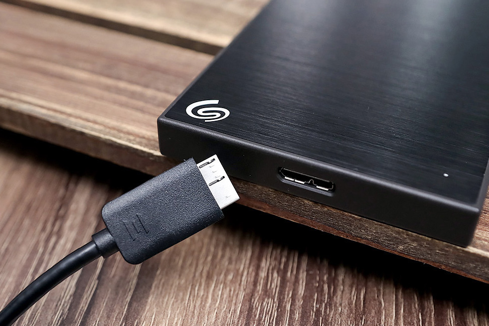 希捷性价比高的移动硬盘,希捷新睿品移动硬盘