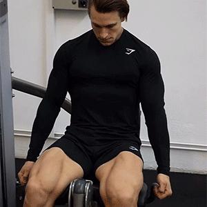 90后奶爸搞怪哄娃,肌肉奶爸带娃路人反应