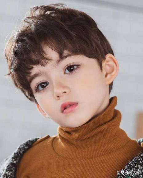 唯美四字名字古风诗意男生,一眼惊艳的古风名字三个字男生