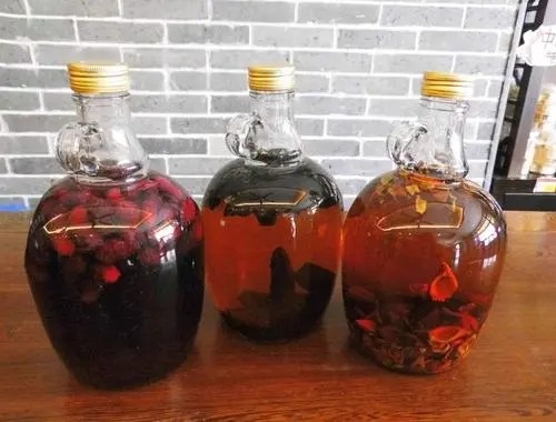 广东有马蜂酒吗,广东人的药酒酒量