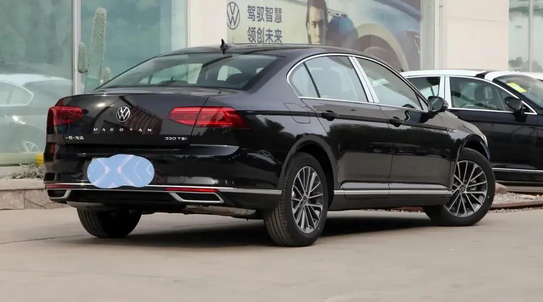 天籁与迈腾哪个质量好,红旗和迈腾哪个质量好