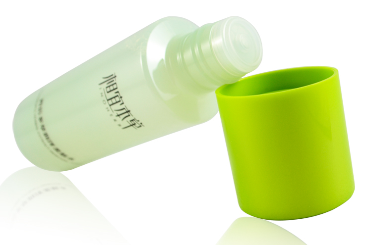 秋冬脸易干起皮用什么爽肤水推荐,肌肤保湿的正确方法