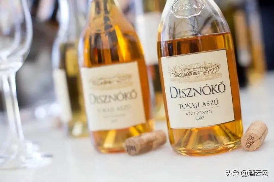 第一次见面喝什么葡萄酒最好,情侣间必备的葡萄酒