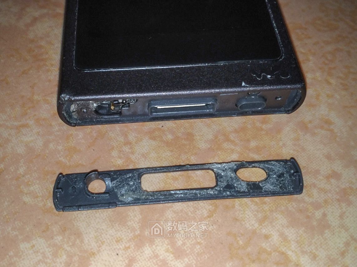 售价1000元的索尼NW-A45无损音乐*放播**器拆解！对比NW-A35主板图