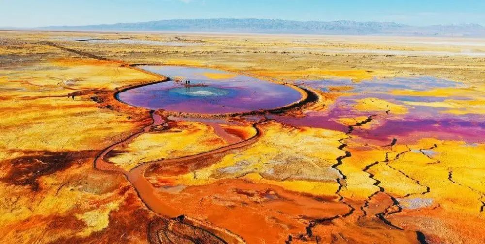 上帝打翻了调色盘，让西北这7种颜色美到窒息