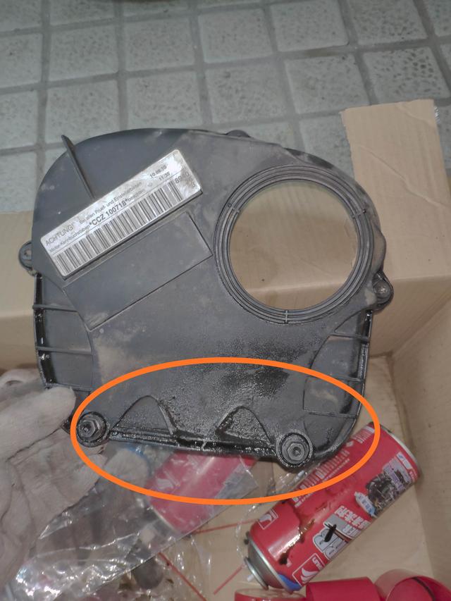 尚酷发动机渗油修下多少钱,发动机渗油严重图片