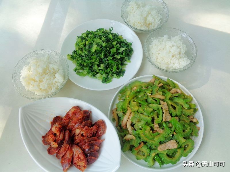 香肠肉夹馍卤汤,香肠香菇丝肉夹馍