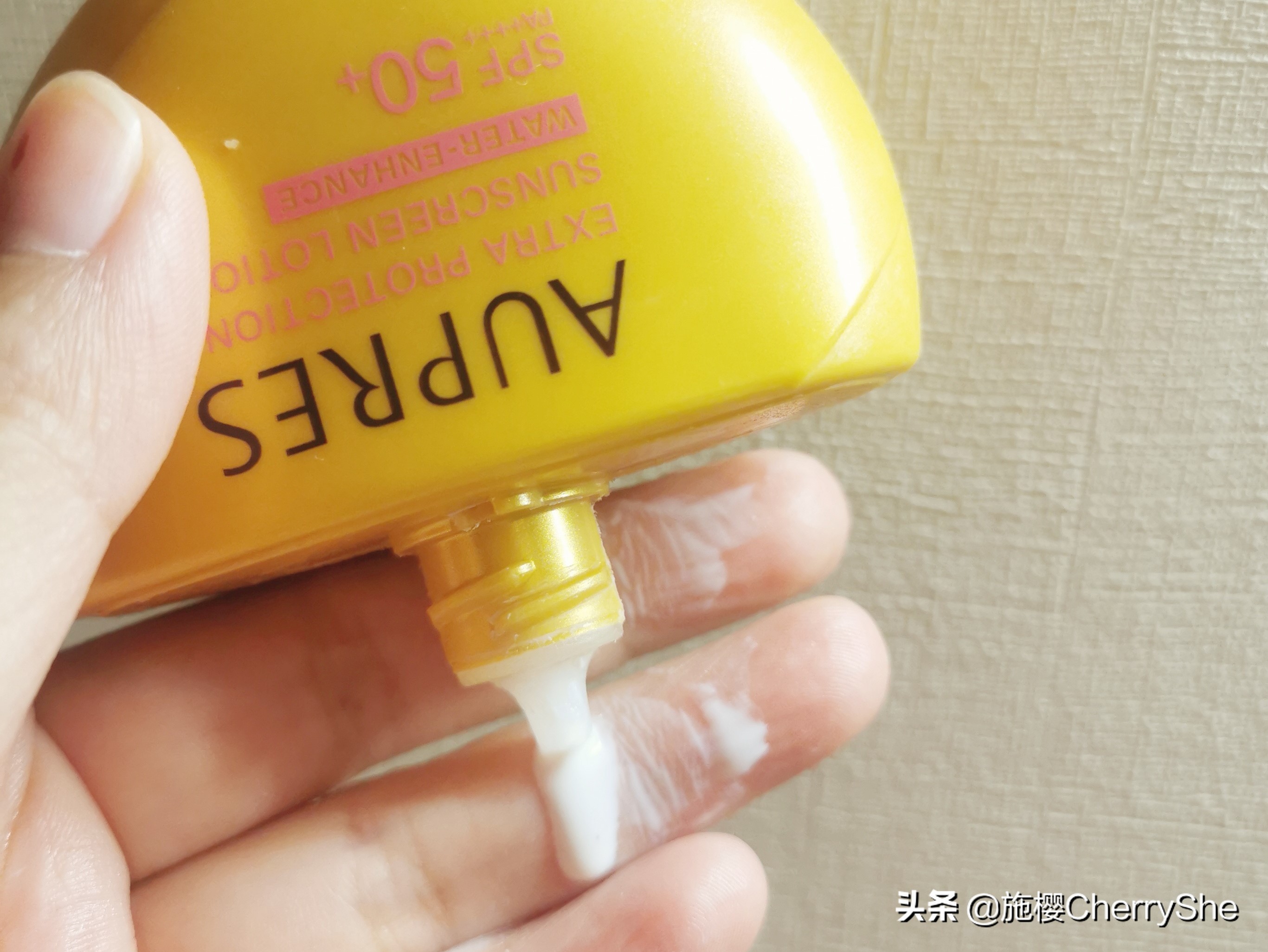 适合油皮防晒效果比较好的防晒霜,十大公认好用的防晒霜油皮