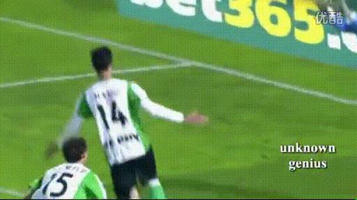 球王假装老人踢足球,内马尔假摔和c罗假摔哪个多