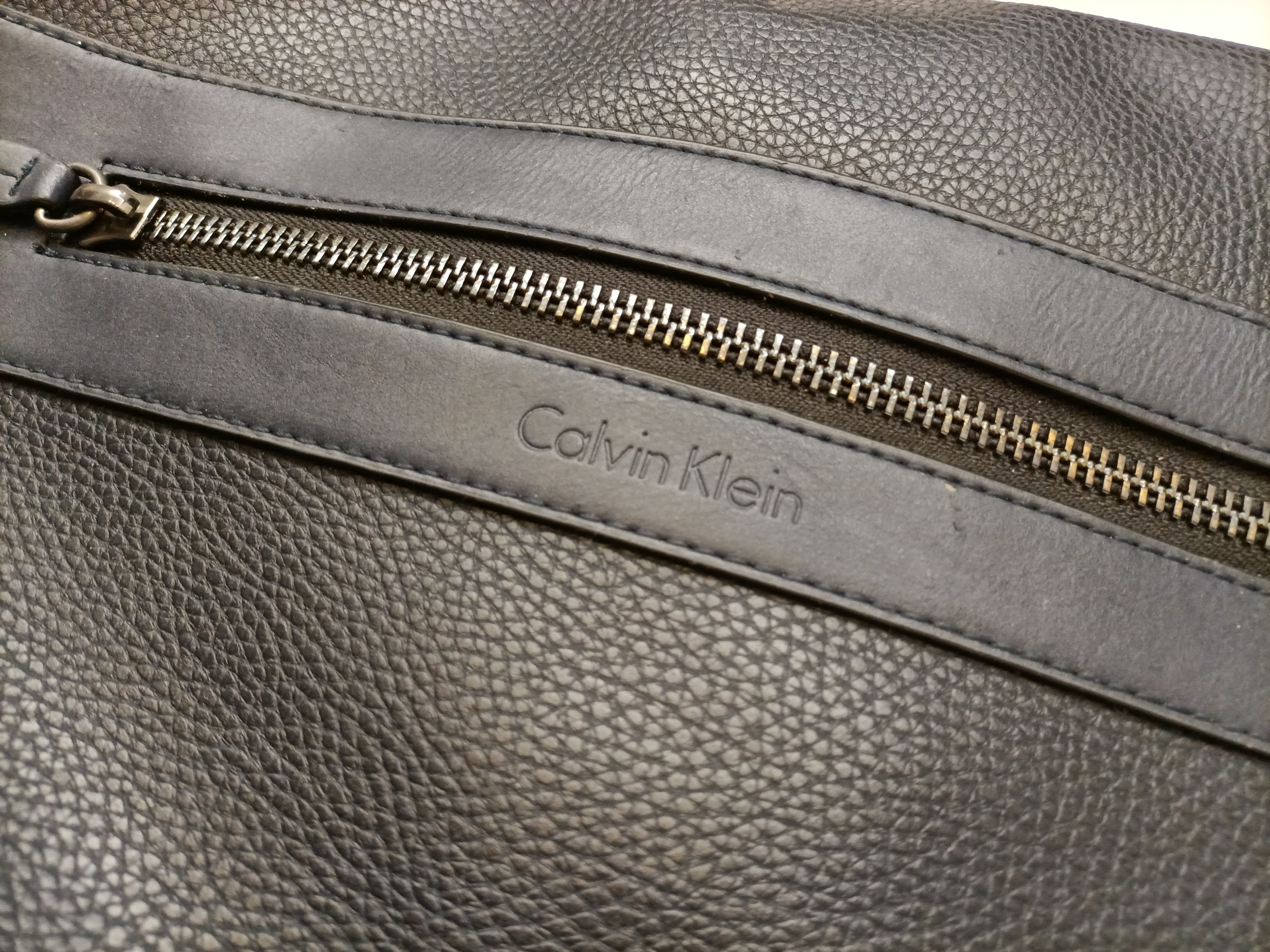 如果你认为「CK」只卖*裤内**，那就大错特错了