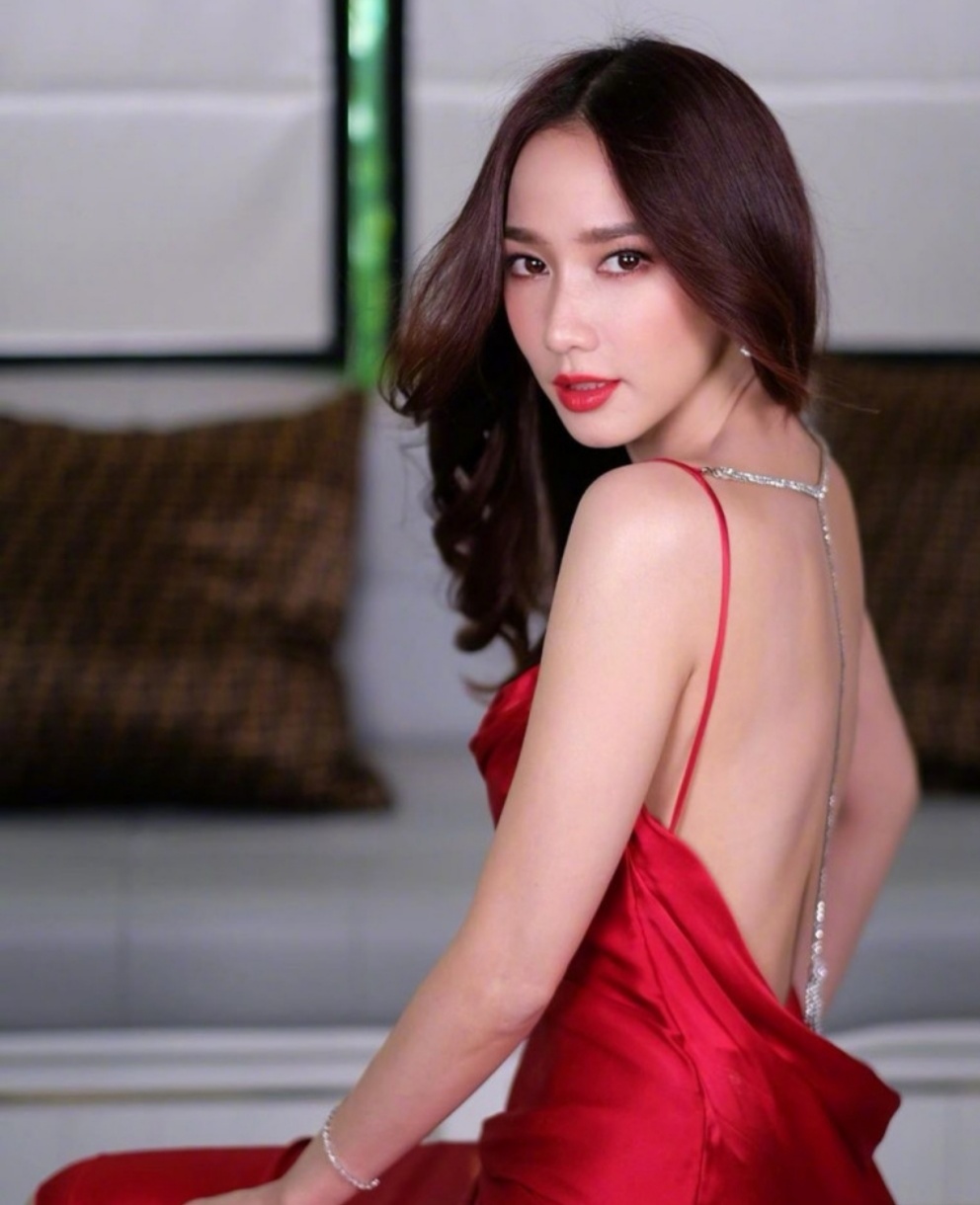 泰国六位乘风破浪的姐姐，aff在榜，最后一位演了金三顺，你选谁