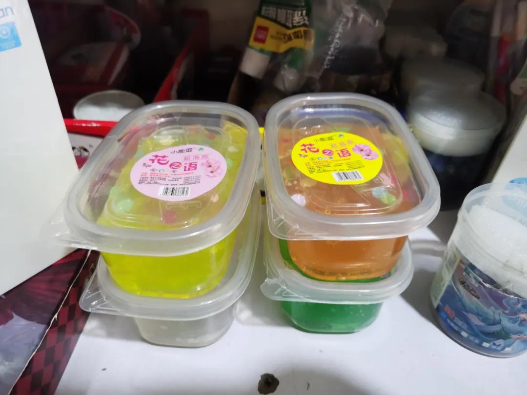 水晶泥硼超标,央视曝光水晶泥的危害