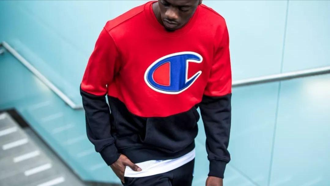 每个人都有冠军梦,冠军champion短袖全是logo