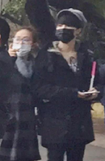 疑似华晨宇女友放锤！曝光其植发整容照，怒斥张碧晨插足当小三