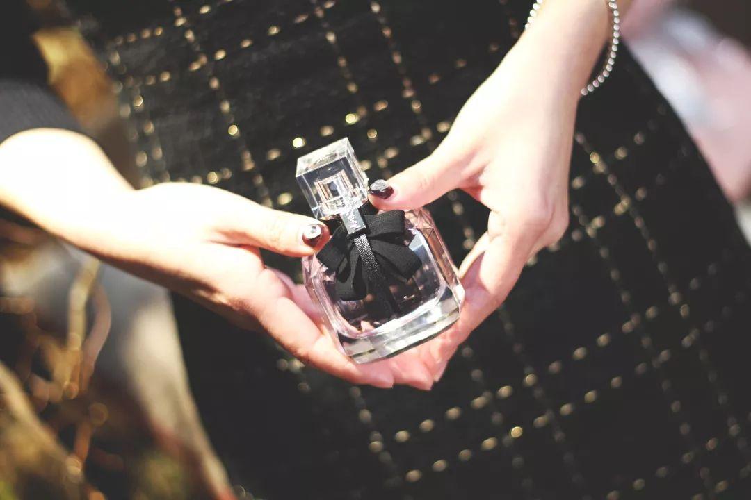 十大撩汉香水,十大撩汉香水推荐