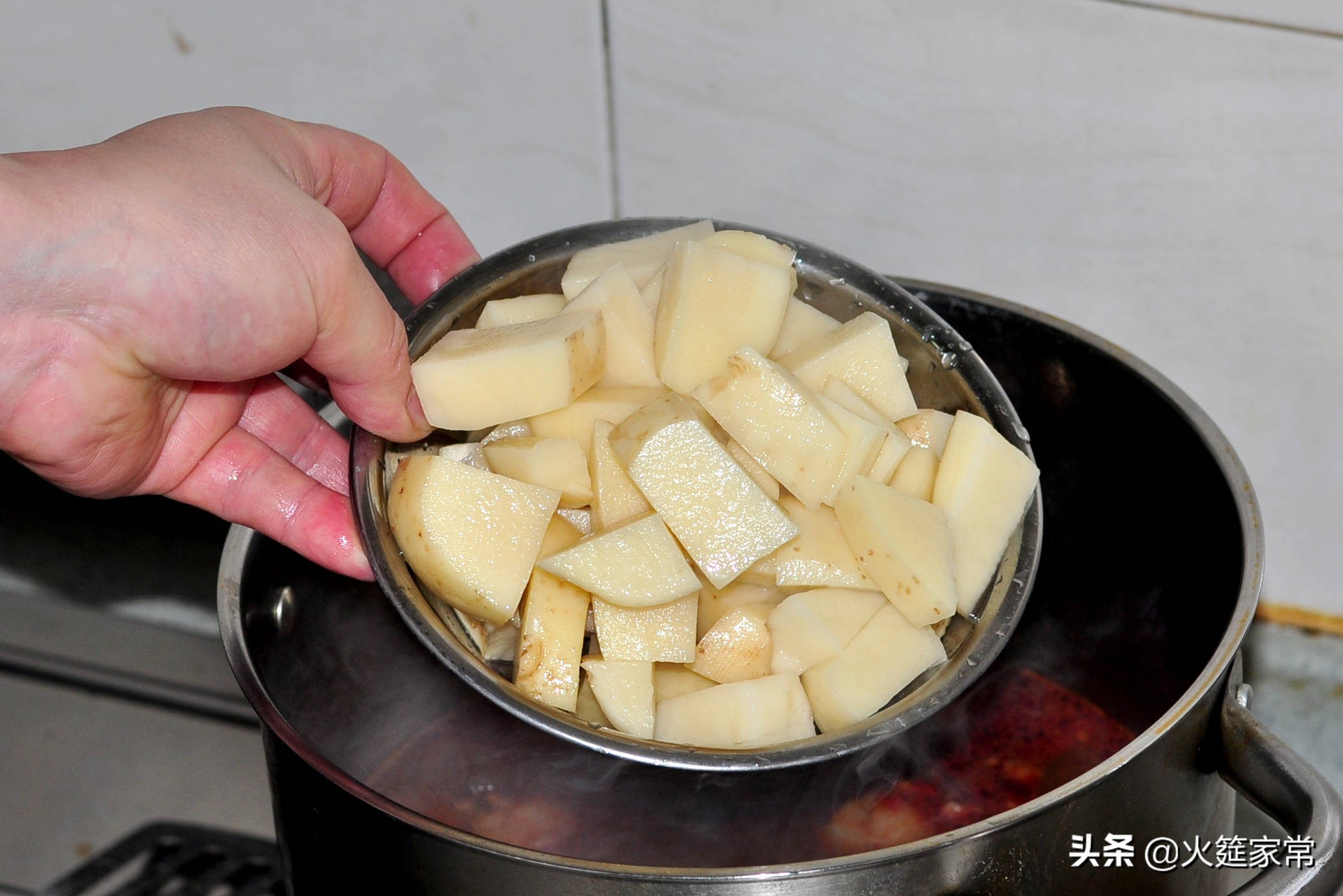 让人食欲大增的辣椒拌饭,牛肉盖浇饭很好吃