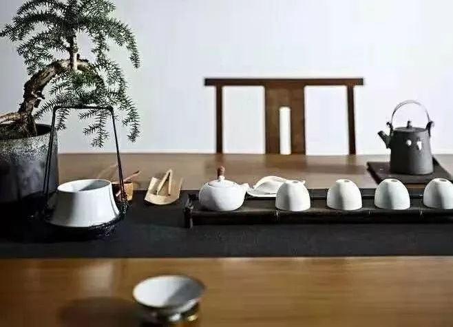 陶瓷圈进阶指南—相关行为艺术大赏