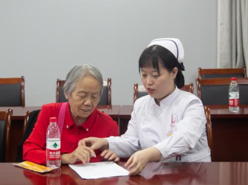 乌市哪家医院看老年痴呆,新区临终关怀医院