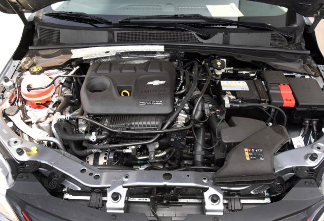 雪佛兰跟卡罗拉哪个好,雪佛兰和丰田卡罗拉哪个好