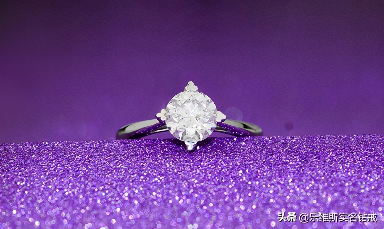 如何挑选钻戒,怎样挑选钻戒比较合适呢