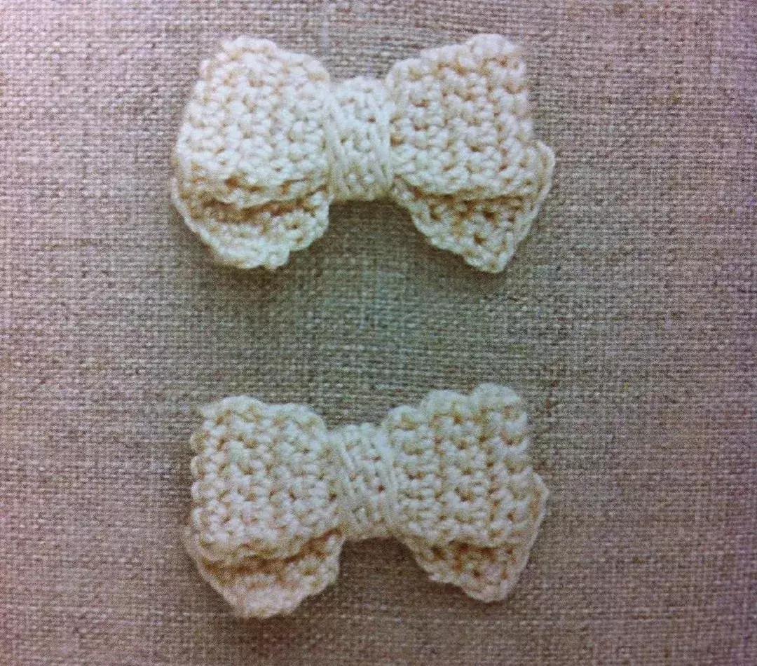 头绳皮筋蝴蝶结打结方法图解,女士领结丝带蝴蝶结的打法图解