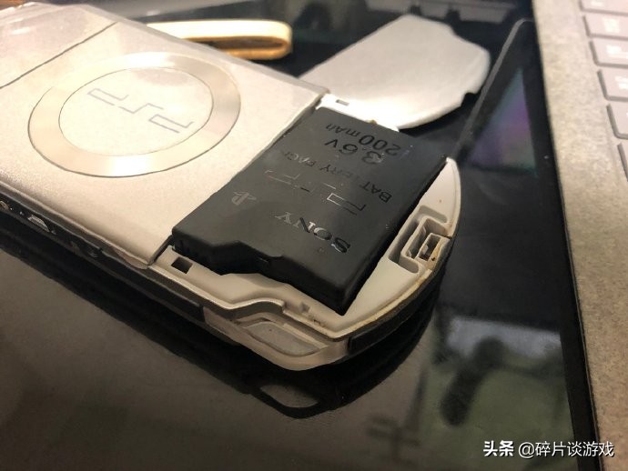psp3000电池鼓包怎么办,psp电池鼓包了怎么处理