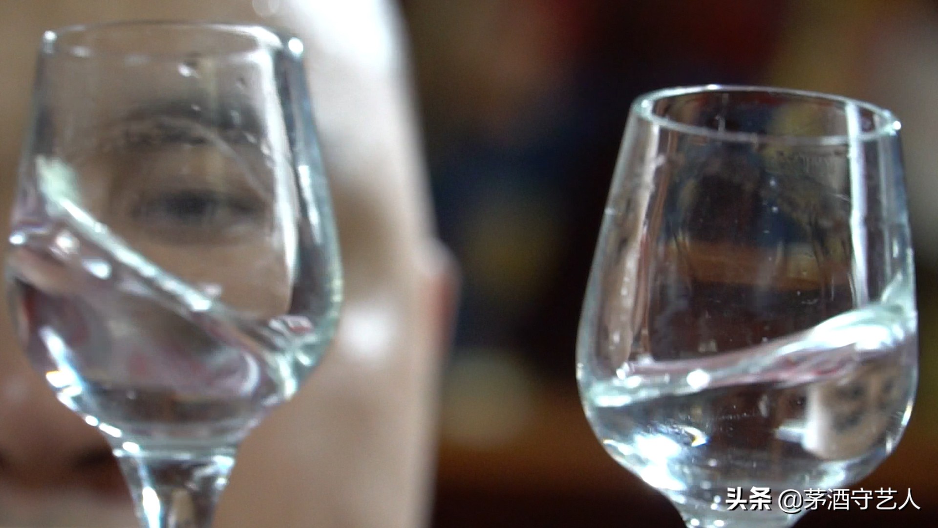 泸州老窖特曲60版和剑南春哪个好,泸州老窖特曲和窖龄60年酒质对比