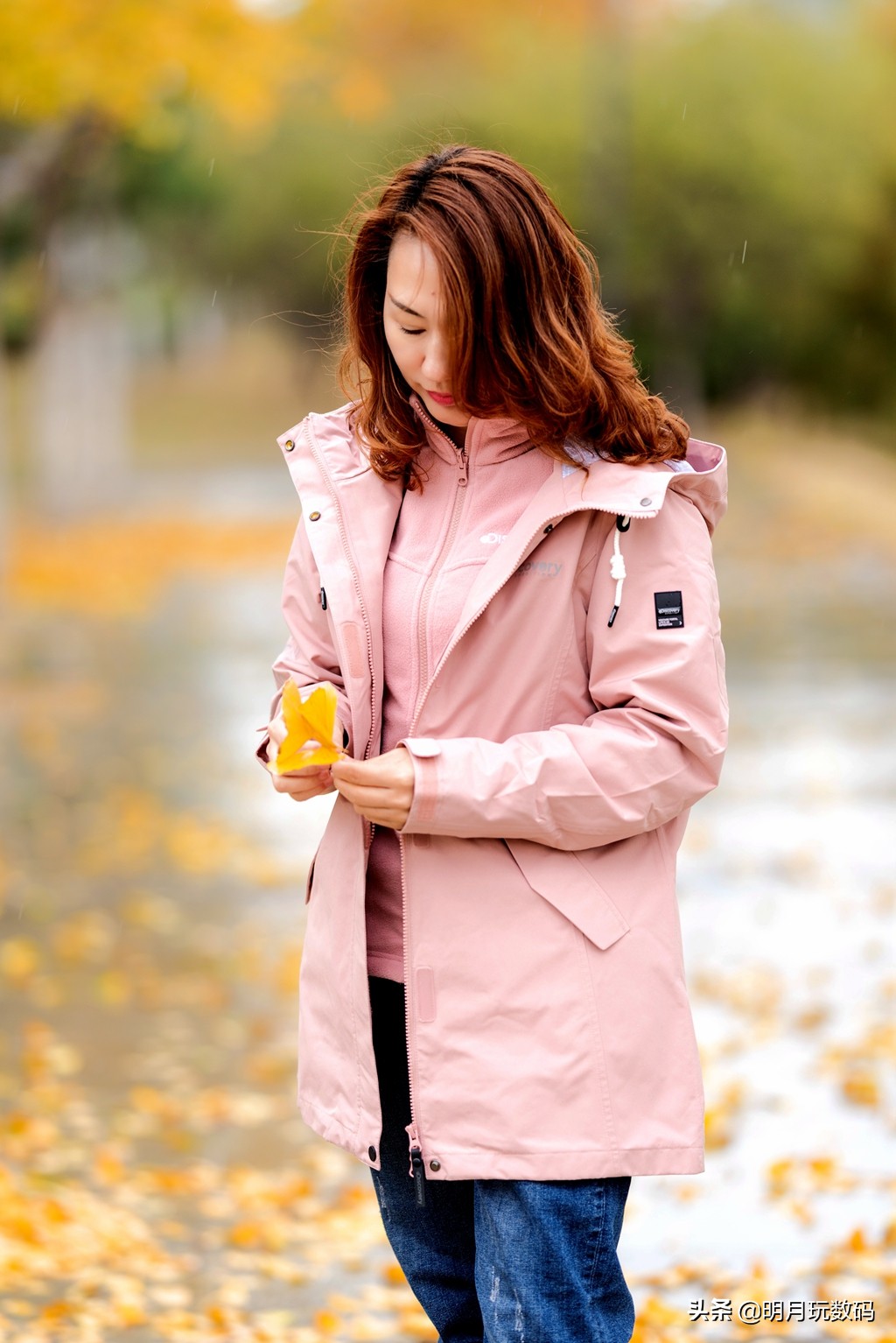 什么冲锋衣时尚好看,冲锋衣高级感秋冬时尚