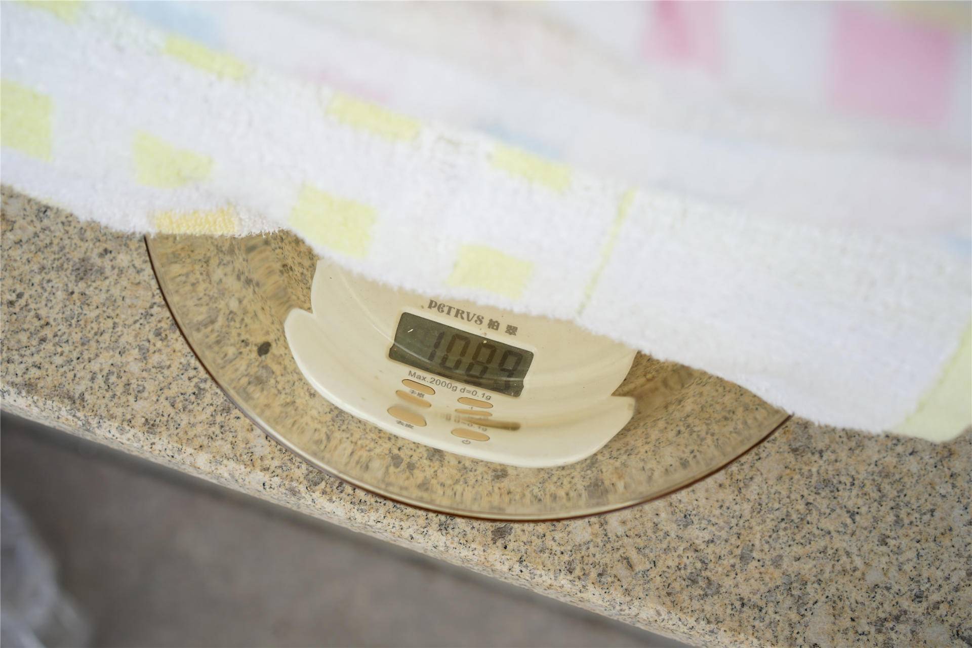 小天鹅洗衣机水魔方防缠绕评测,小天鹅水魔方全自动洗衣机测试