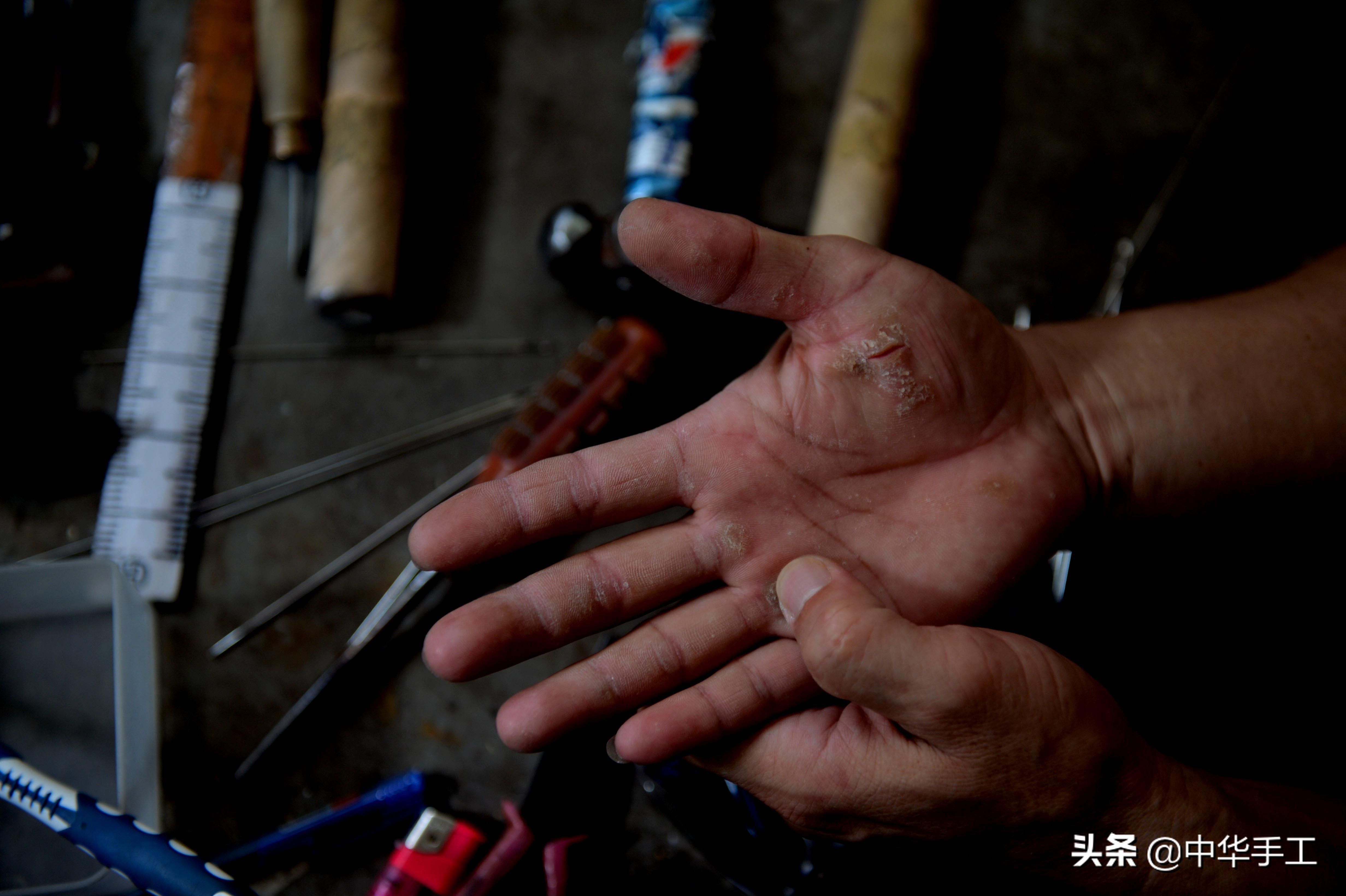 历经九九八十一道工序,厚底靴制作过程