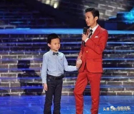 这个岳阳“神童”太厉害了!3岁识字三千,10岁中考拿高分...