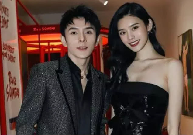 口红一哥李佳琦一个月收入多少,口红一哥年赚两亿