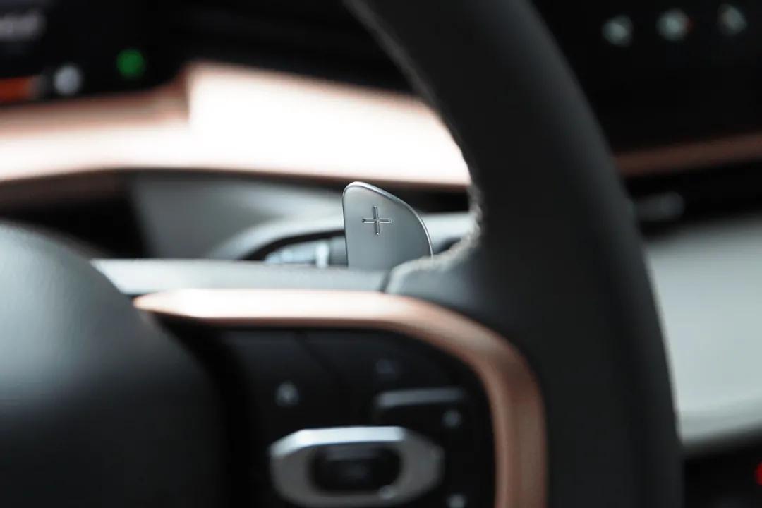 哈弗h63代2.0t最低配多少钱,哈弗h6三代2.0t与长安cs75plus2.0