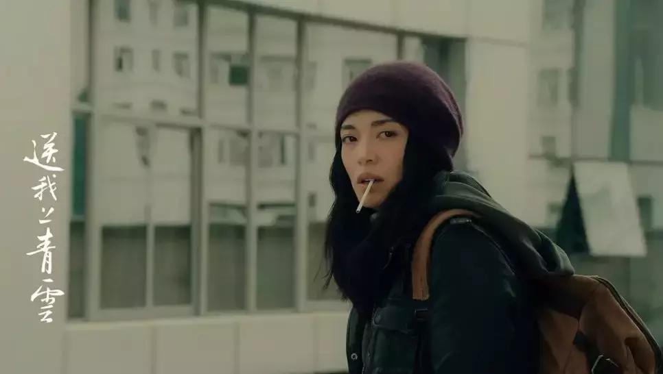 姚晨突然在微博大尺度谈“性”上热搜,背后的真正原因让人感慨