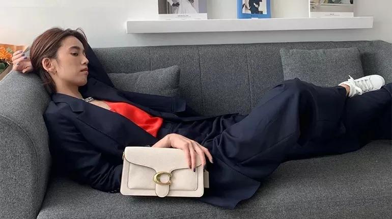 Coach蔻驰最火的3款包包，背上“有钱感”upup