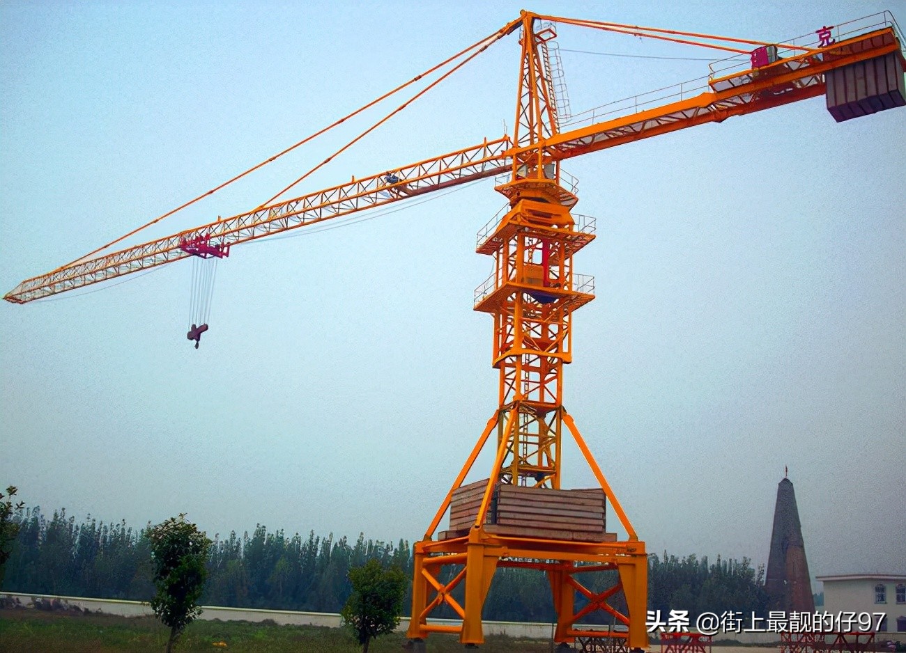 塔吊证办理需要什么证件,塔吊证和行吊证有区别吗