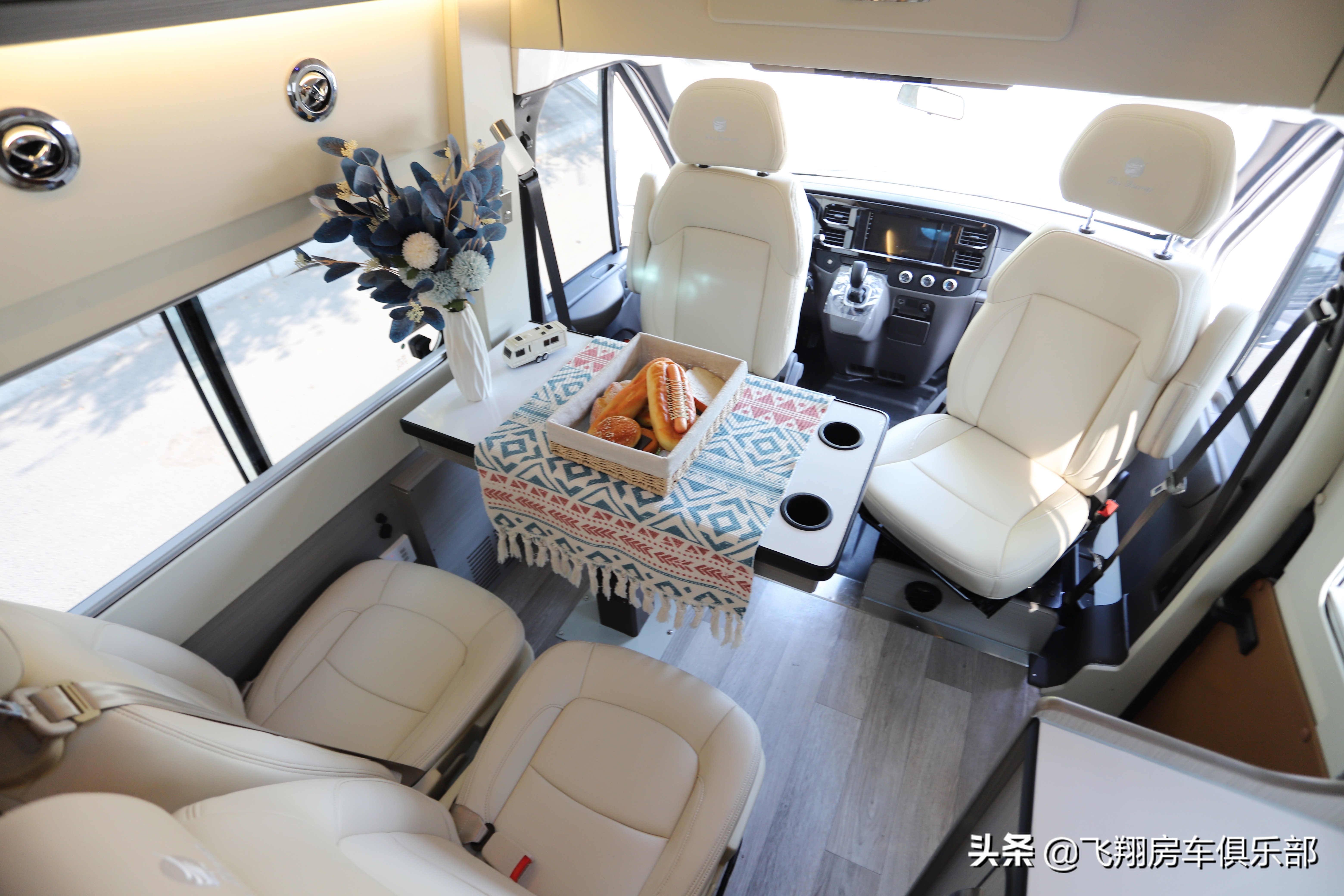 福特新世代prob型房车,福特新世代全顺prob型房车6座