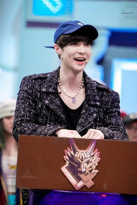 哪些明星穿mlb鞋,明星穿的mlb鞋子老爹鞋