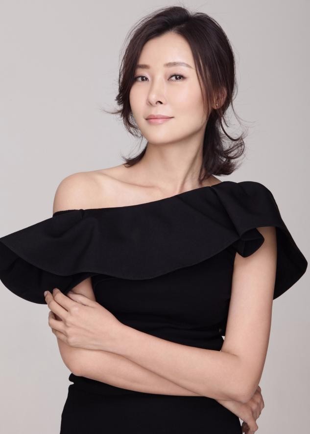 39岁柯蓝近况,柯蓝为啥选择做主持人