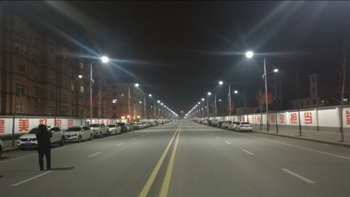 全力以赴战胜新冠肺炎 (战胜新冠肺炎取得重大突破)